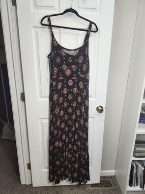 Torrid Black Maxi Dress with Rust Medallion Print, Torrid 3 =3X